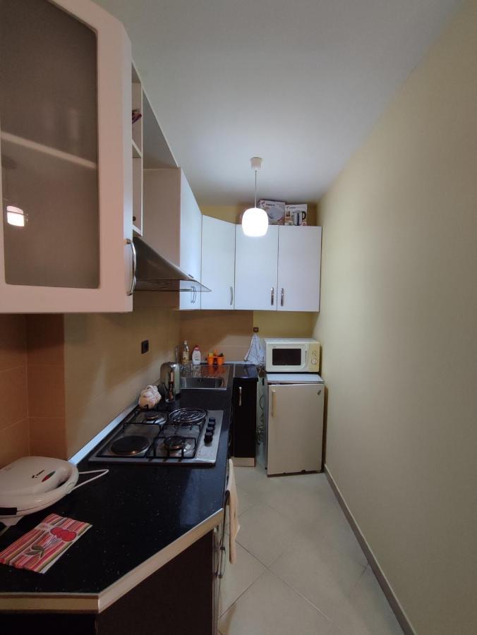 Flat White Apartment Krujë Екстериор снимка
